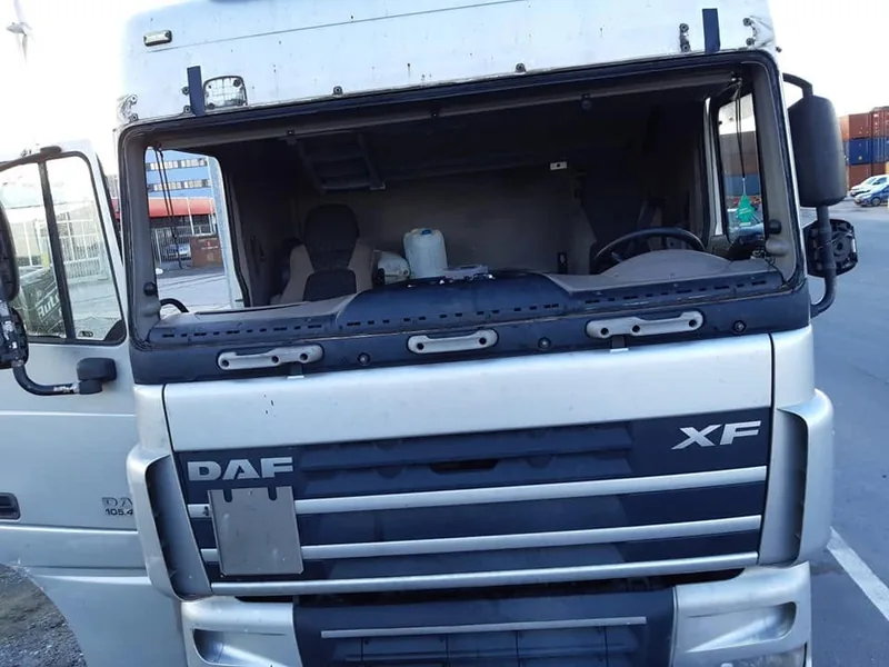 Cabine van een DAF XF met een nieuwe voorruit